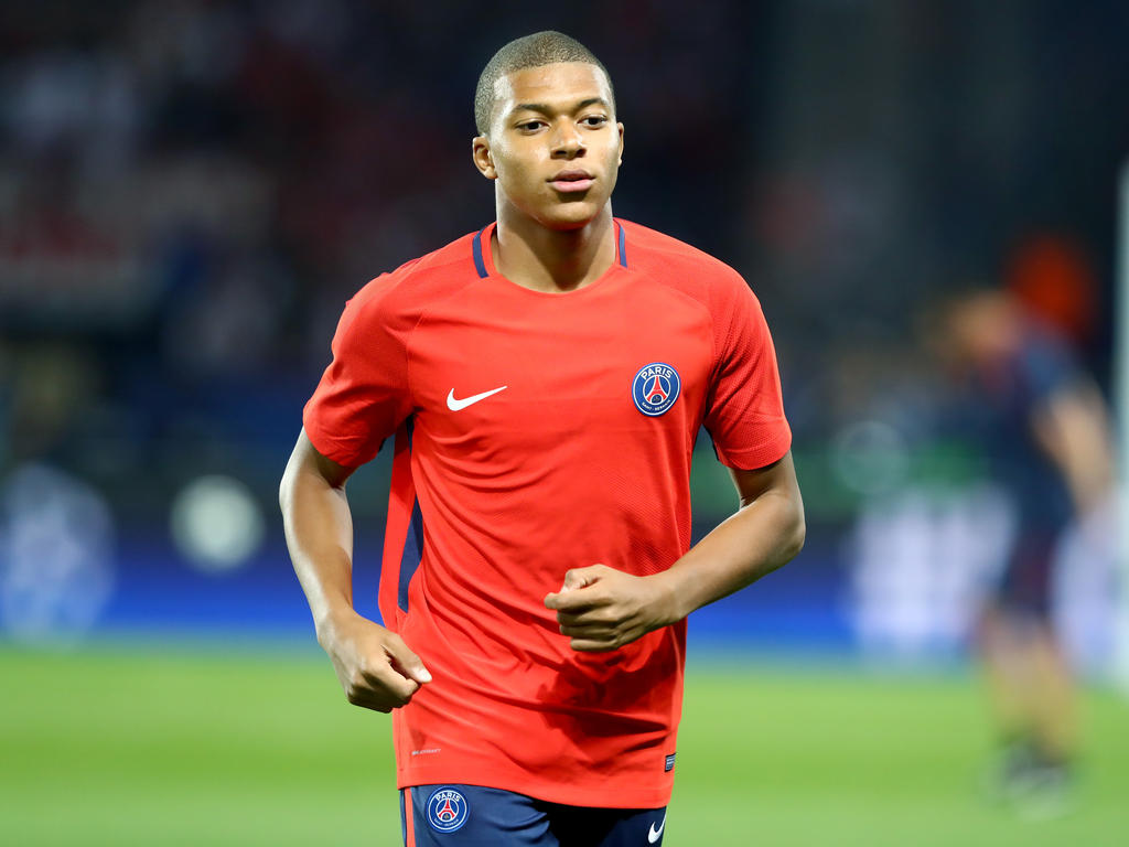 Bật mí về tiểu sử Mbappe - Gương mặt “Vàng” của bóng đá Pháp 1 tieu-su-mbappe-1