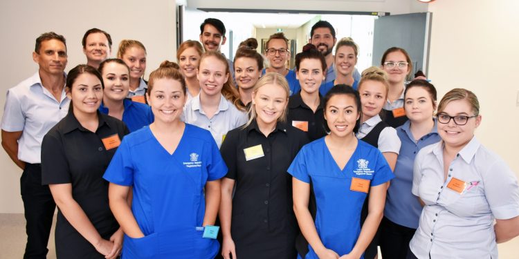 Thời gian học liên thông Cao đẳng Hộ sinh là bao lâu?