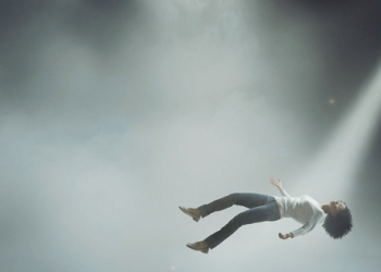 mo-thay-nguoi-than-chet