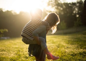 Nằm mơ gặp người quen mang tới ý nghĩa gì và nên đánh số bao nhiêu?