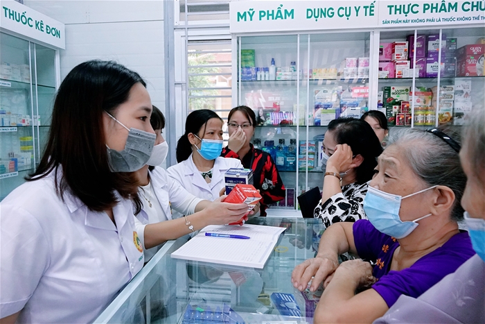 muc-luong-cua-duoc-si-cao-dang-1