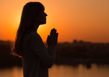 mo-thay-cau-nguyen-2