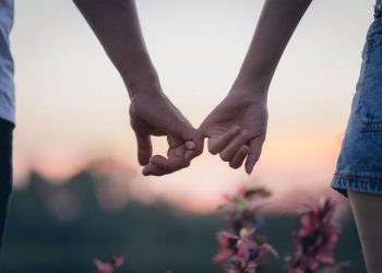 mo-thay-hon-nguoi-khac